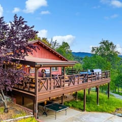 Sierra Forest Guesthouse, Upper level, Spa, Deck