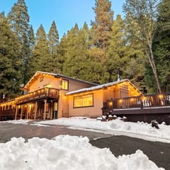 Sugar Pine Trailhead Lodge, 2 Cabins, 2 Hot Tubs