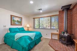 The Lakeside Passage Retreat | Bass Lake - Image 5