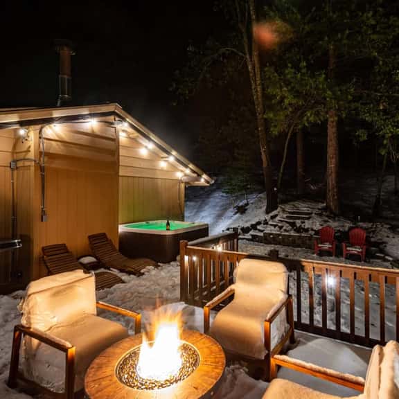 Red Rock Falls Cabin•Yosemite 8mi•Game Room•HotTub - Image 1