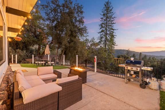 Hillside Sky Ranch Retreat 12 miles from Yosemite - Image 2