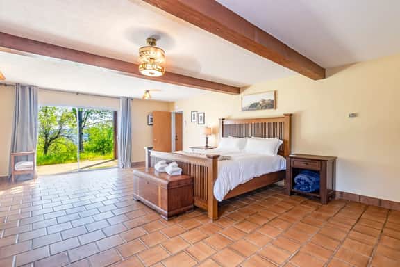 Sierra Forest Guesthouse, Lower level, Event Room - Image 5