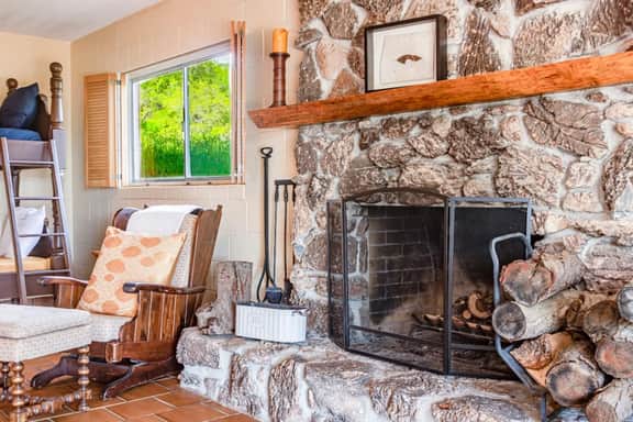 Sierra Forest Guesthouse, Lower level, Event Room - Image 3