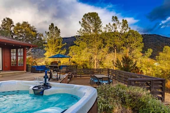 The Sierra Vista Lodge | Hot Tub | Game Room | 16 - Image 2